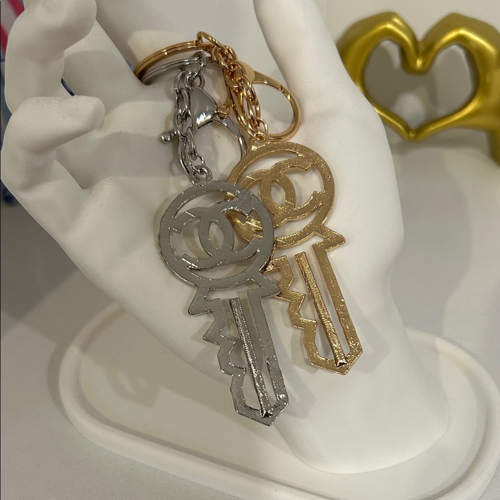 Crystal Key Charm Keychain - Silver & Gold - Picture 3 of 4
